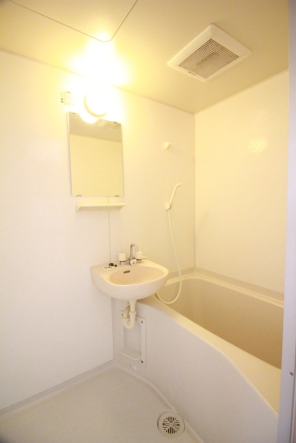 バス／シャワールーム等