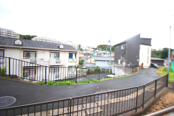 物件内観写真22　(室内からの展望)