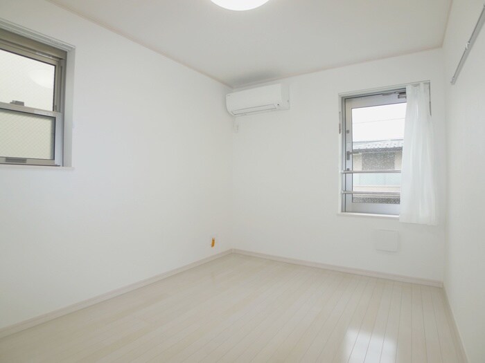 物件内観写真7　(居室)