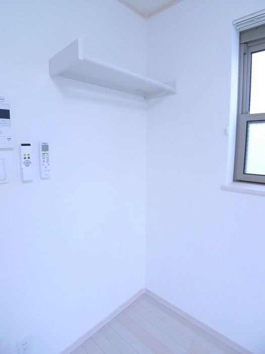 物件内観写真12　(収納)