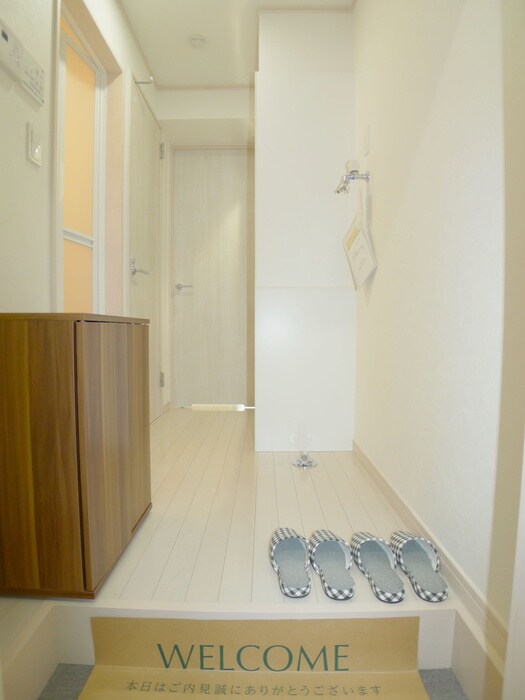 物件内観写真17　(玄関)