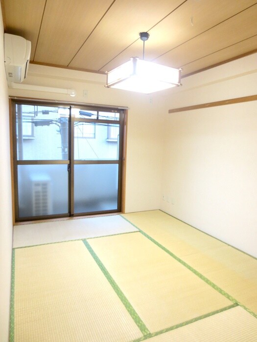 物件内観写真8　(居室)