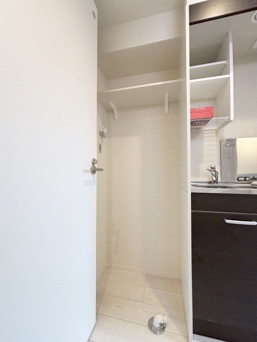 物件内観写真14　(洗濯機置場)