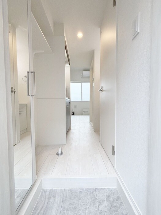 物件内観写真21　(玄関)