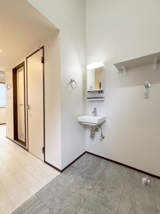 物件内観写真21　(玄関)