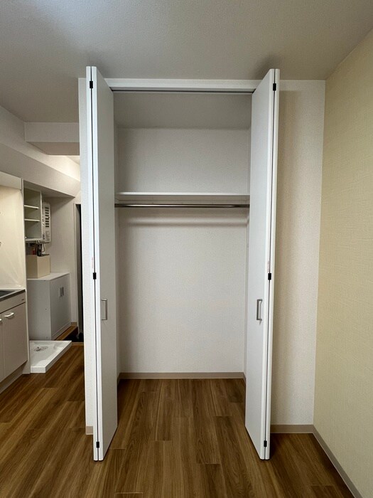 物件内観写真15　(収納)