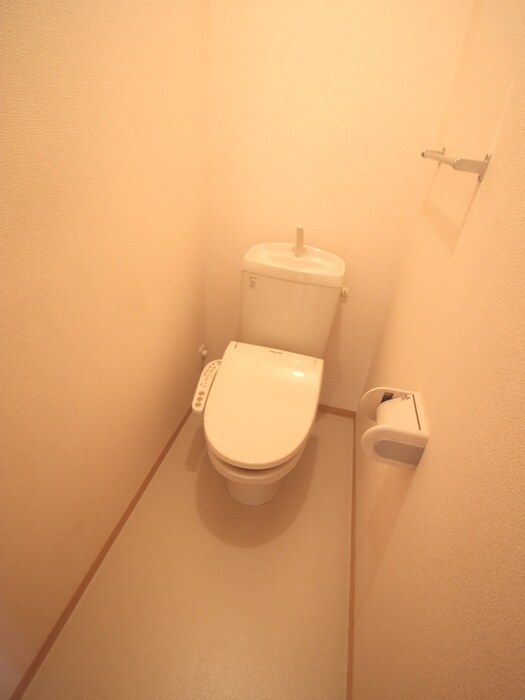 物件内観写真8　(トイレ)