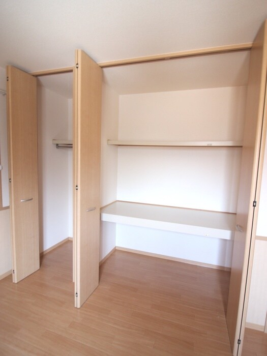 物件内観写真10　(収納)