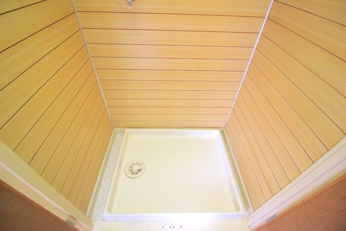 物件内観写真18　(洗濯機置場)