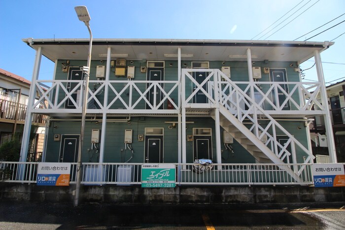 物件外観写真3　(エントランス部分)