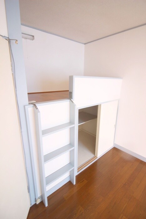 物件内観写真11　(収納)