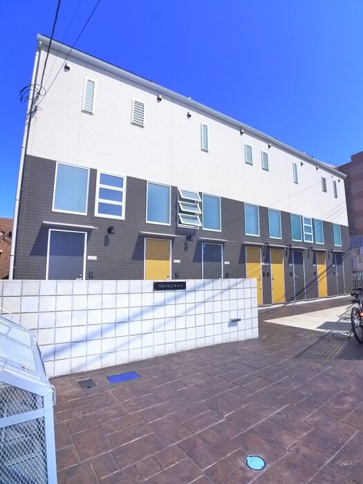 物件外観写真5　(エントランス部分)