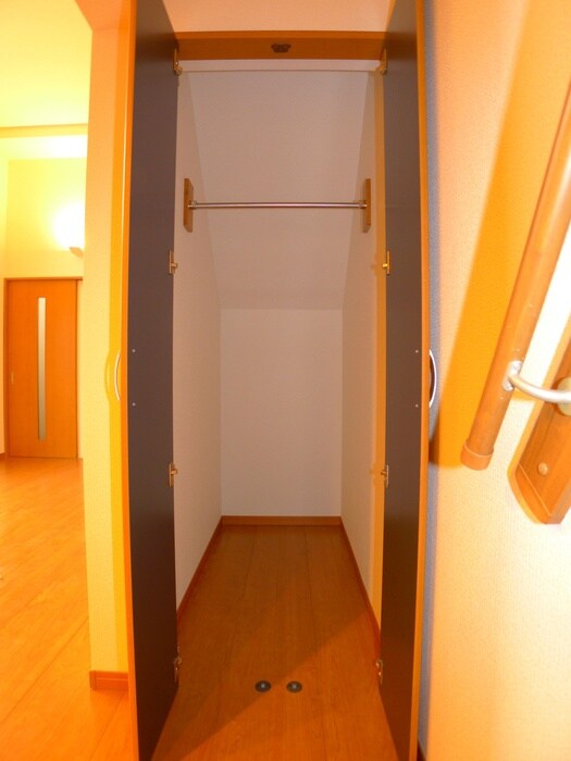 物件内観写真10　(収納)