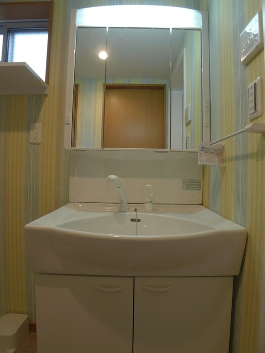 物件内観写真13　(洗面)