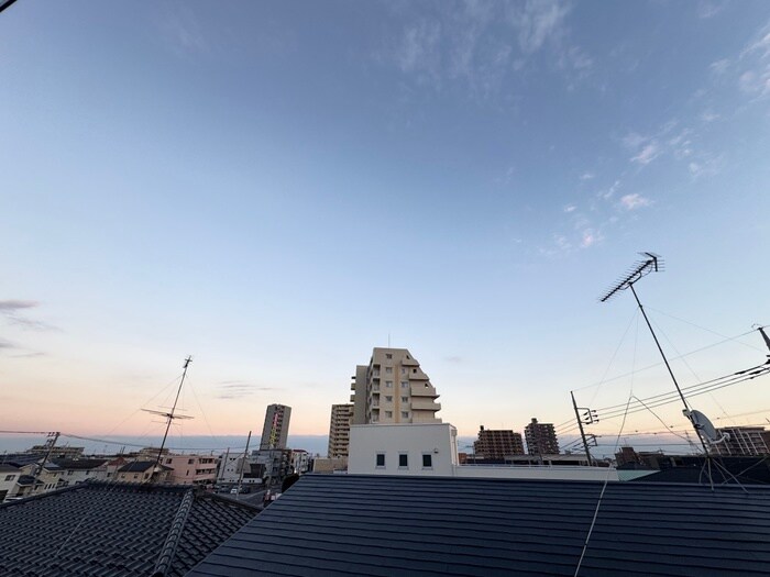 物件内観写真18　(室内からの展望)