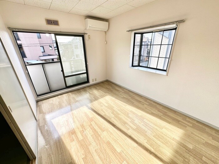 物件内観写真8　(居室)