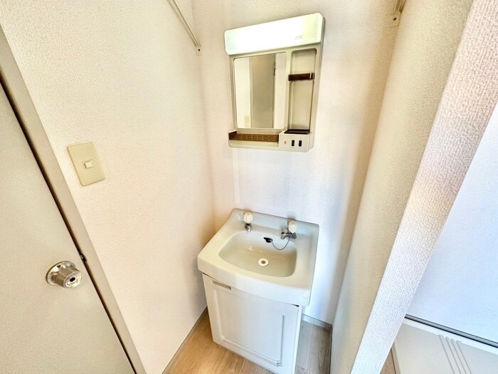 物件内観写真13　(洗面)