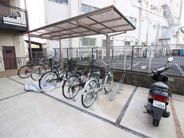 駐輪場