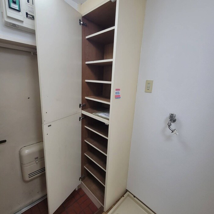 物件内観写真8　(収納)