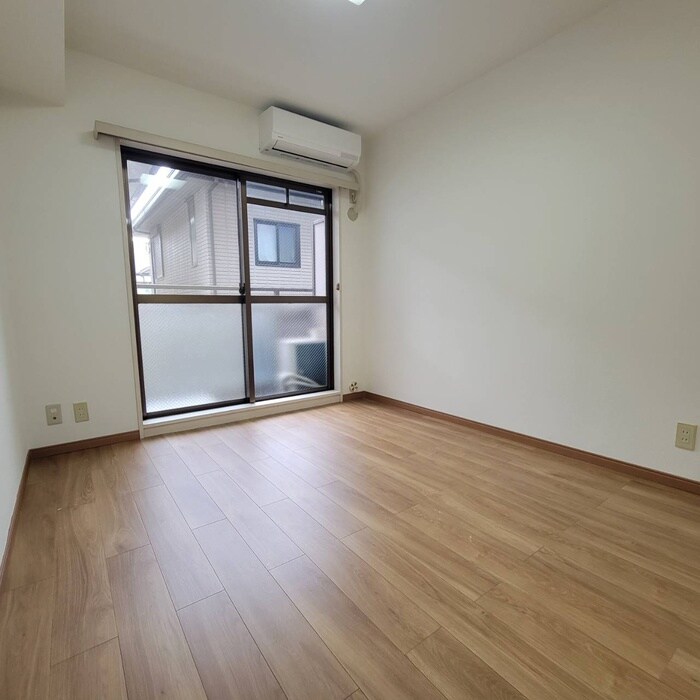 物件内観写真17　(居室)