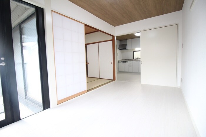 物件内観写真9　(居室)