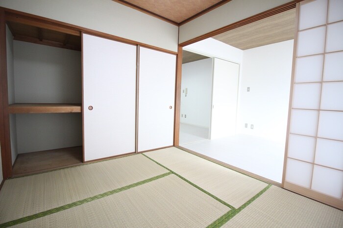 物件内観写真11　(居室)