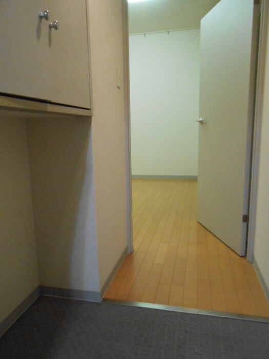 物件内観写真15　(玄関)