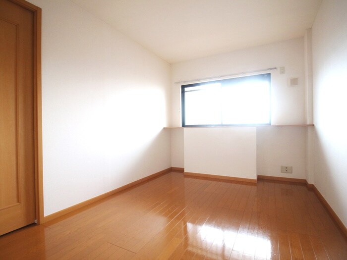 物件内観写真18　(室内からの展望)