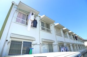 新八幡ハイツ外観写真