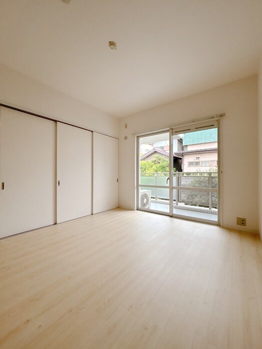 物件内観写真7　(居室)