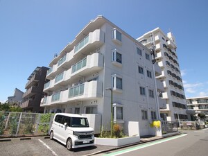 ドミール湘南外観写真