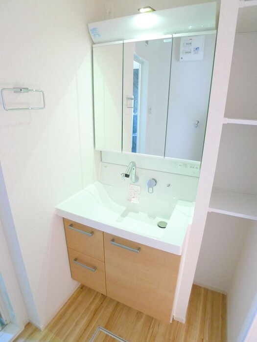 物件内観写真12　(洗面)