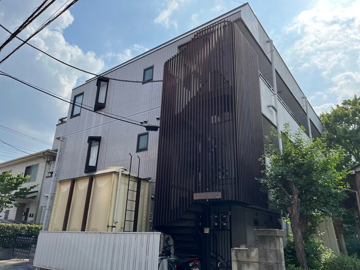 物件外観写真2　(駐車場)