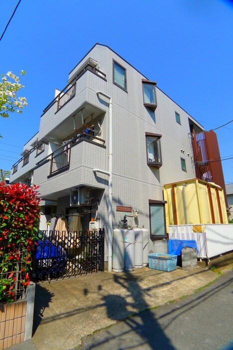 物件外観写真5　(エントランス部分)