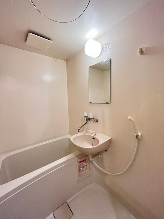 物件内観写真12　(バス／シャワールーム等)