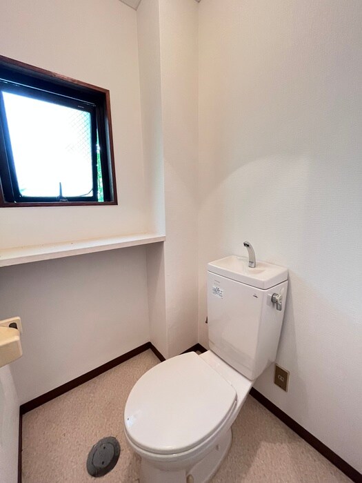 物件内観写真13　(トイレ)