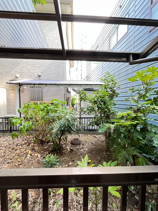 物件内観写真18　(室内からの展望)