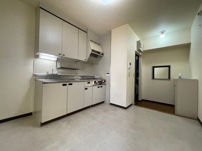 物件内観写真21　(廊下)