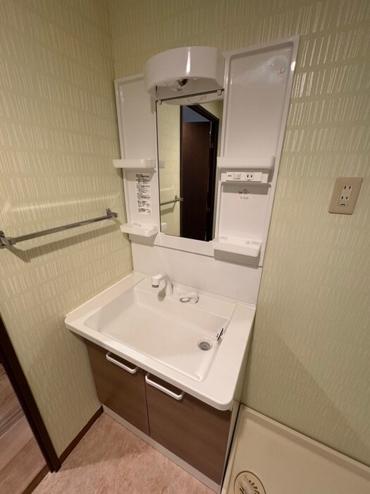 物件内観写真13　(洗面)