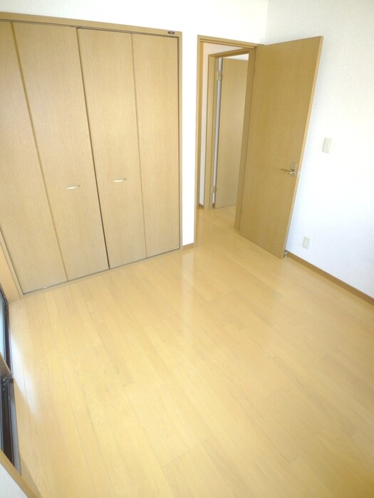 物件内観写真4　(居室)