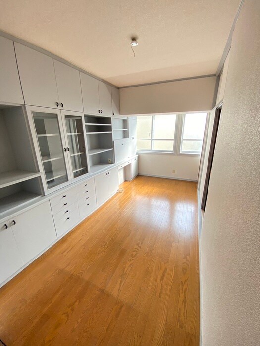 物件内観写真3　(居室)