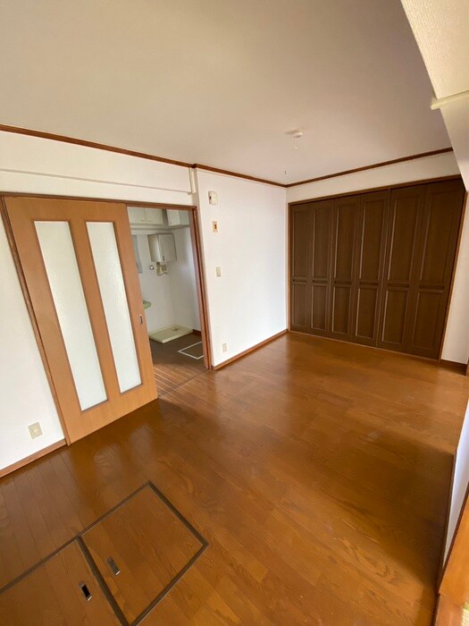 物件内観写真5　(居室)