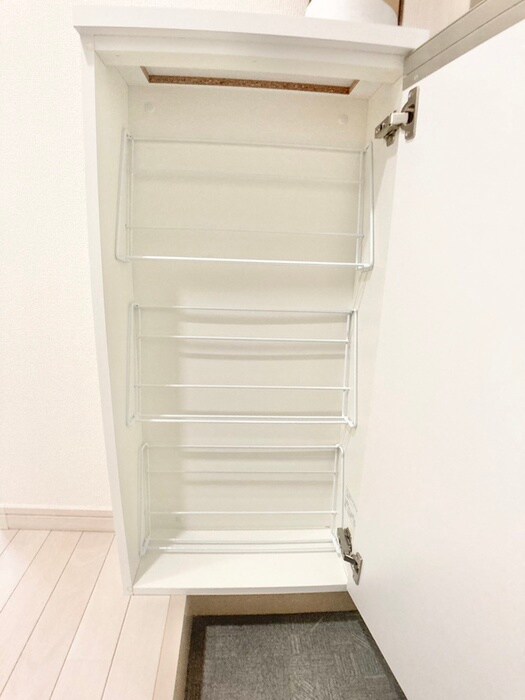 物件内観写真14　(靴箱)