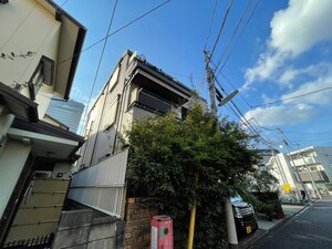 エスコ－ト用賀外観写真