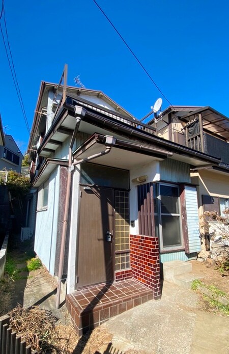 ﾓﾀﾞﾝなｸﾞﾚｰｼﾞｭﾃｲｽﾄのお家外観写真