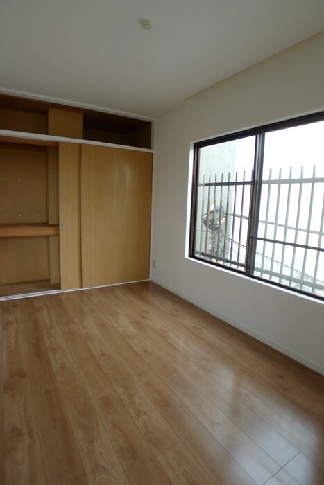 物件内観写真10　(居室)