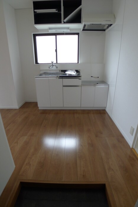 物件内観写真12　(玄関)