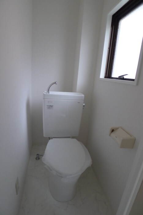 物件内観写真14　(トイレ)