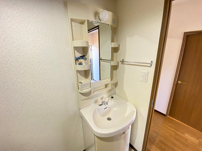 物件内観写真10　(洗面)