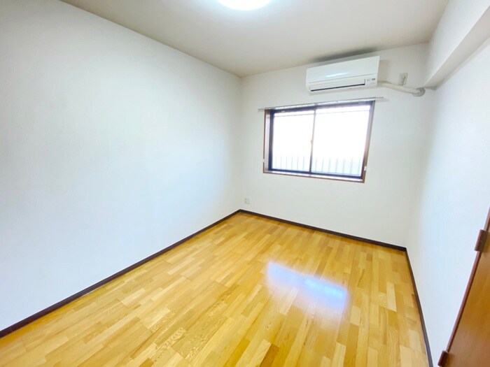 物件内観写真12　(居室)